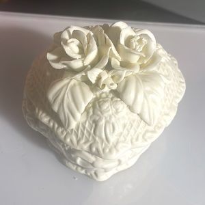 Vintage Porcelain, Bisque Trinket Box heart shaped with raised roses.